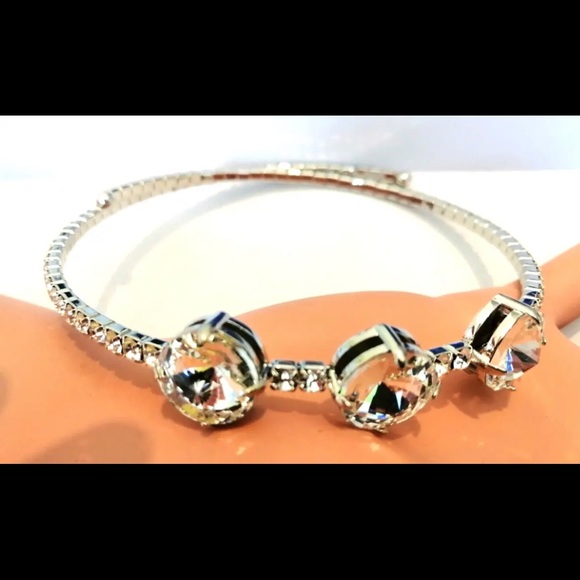 MIU MIU Made in ITALY Platinum Crystal Choker - Picture 2 of 3